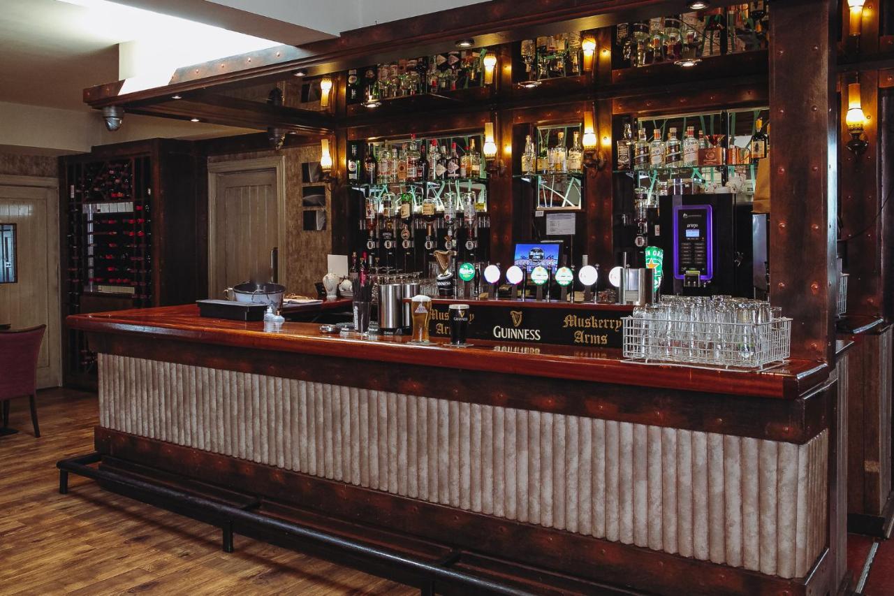 Muskerry Arms Bar And B&B Blarney Dış mekan fotoğraf