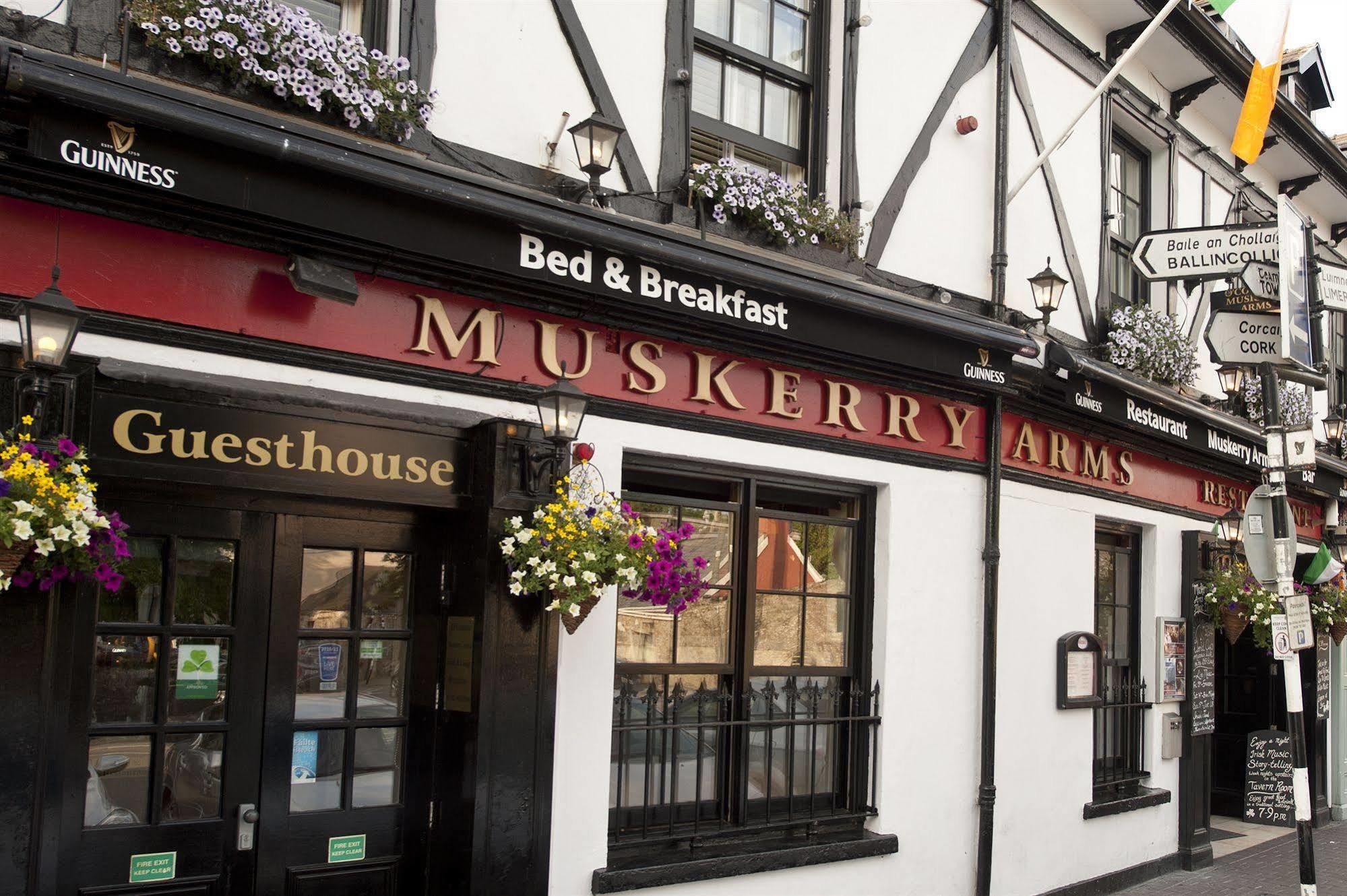 Muskerry Arms Bar And B&B Blarney Dış mekan fotoğraf